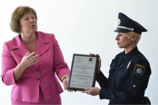 Ла Страда Україна