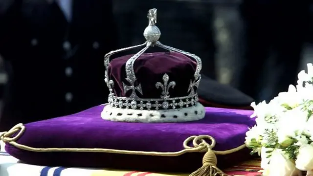 Знаменитый блиллиант украшал корону королевы-матери, скончавшейся в 2002 году