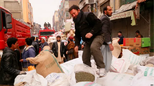 په دې سیمه کې تر ډېره زاړه مارکیټونه دي، چې په معیاري ډول نه دي جوړ شوي. 