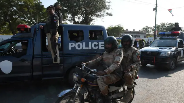 اجلاس میں کراچی آپریشن پر بھی بات چیت ہوئی