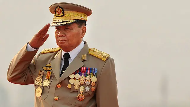 Jendral Than Shwe, 80 tahun, yang memimpin junta militer hingga mengundurkan diri pada tahun 2011 lalu, masih memiliki pengaruh yang sangat besar.