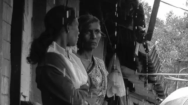 සුනාමියෙන් අතුරුදහන් වූ තම ස්වාමියා වෙනුවෙන් මඟ බලා සිටින මරිවෙර් මරිය කන්නු දිවි ගෙවන්නේ හැටන් ග්ලැන්කන් වතු ප්රදේශයේ වතු නිවසක් තුළයි