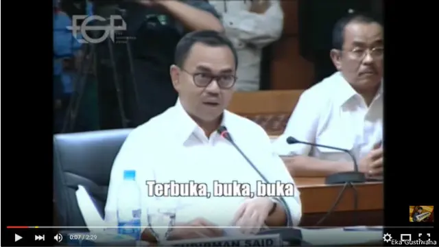 Video Eka mendapat banyak respons. "Miris melihat kelakuan yang katanya "Yang Mulia" sungguh tidak punya malu﻿," kata satu pengguna Youtube.