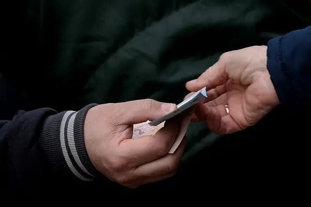 Огляд преси: скільки податків платитимуть українці?