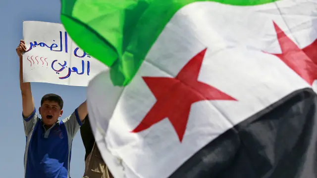 السوريون يعلقون أملهم على نجاح محادثات السلام إنهاء النزاع