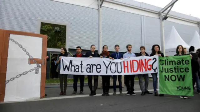 تظاهرکنندگان در جستجوی عدالت