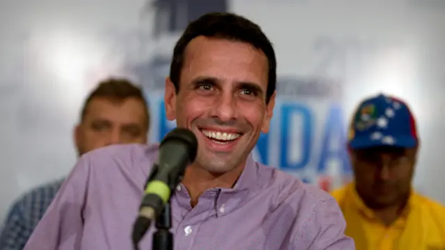 反對派領袖恩裏克·卡普裏萊斯