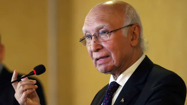 سرتاج عزیز نے کہا کہ نے کہا کہ پاکستان نے ابھی تک اس اتحاد کے معاہدے پر دستخط نہیں کیے