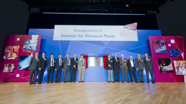 近来香港科技界异常热闹