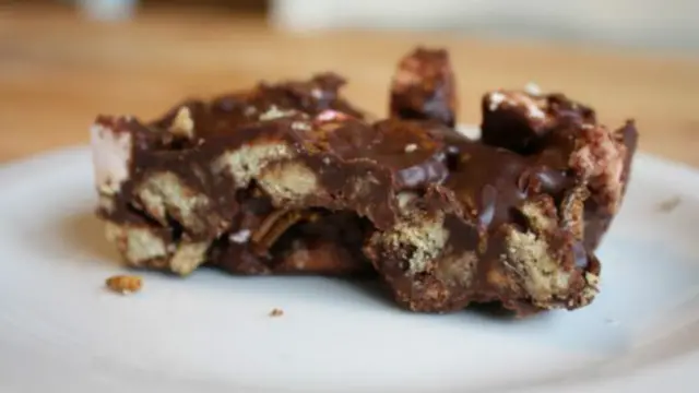 巧克力和棉花糖的甜味掩盖了淡淡的昆虫味(图片来源：Nic Fleming)