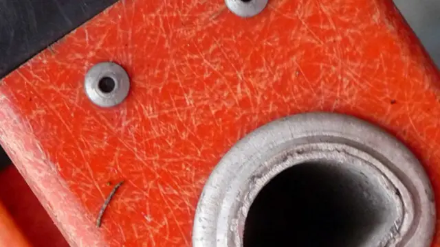 Удивленное выражение лица у предмета