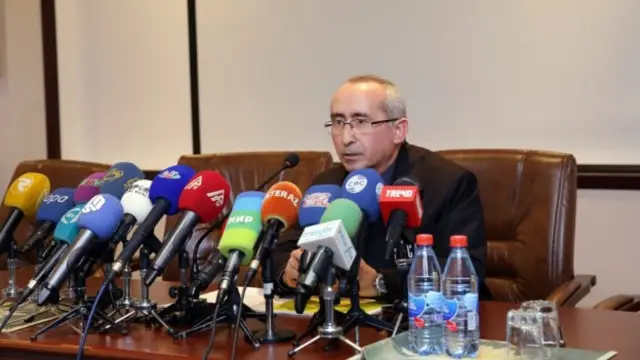 Balamirzə Ağarəhimov özüllərdə və idarələrdə iş qrafikinin küləyin sürətinə uyğunlaşdırılacağını deyib (foto - AzerTag)