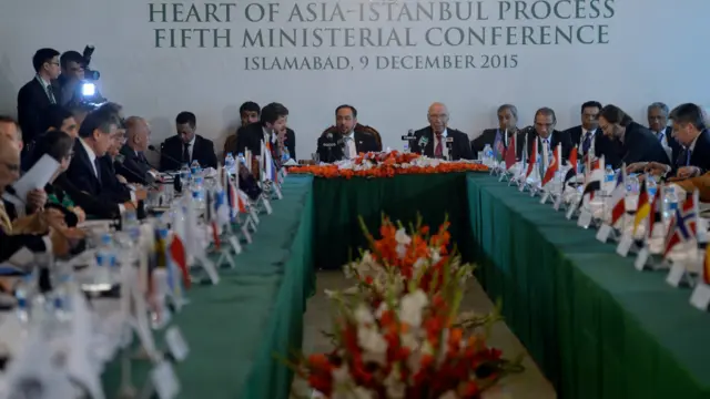 پاکستان میں افغانستان میں قیام امن اور خطے میں اقتصادی تعلقات کو بہتر بنانے کے لیے استنبول سلسلے کی ’ہارٹ آف ایشیا‘ کانفرنس اسلام آباد میں منعقد ہو رہی ہے۔