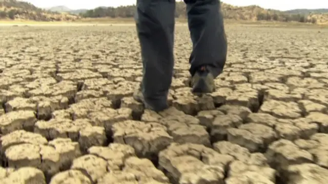 کم‌آبی و خشکسالی در بعضی نقاط 