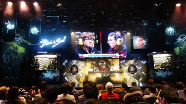 کوریا کے شاپنگ مال میں ہونے والا گیمنگ مقابلہ