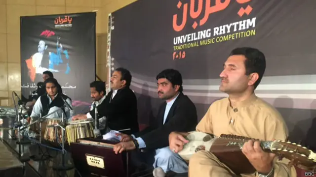  سوات میں منعقد ’یا قربان‘ کی محفل میں 50 سے زائد گلوکاروں نے حصہ لیا جن میں زیادہ تر شوقین فنکار تھے 