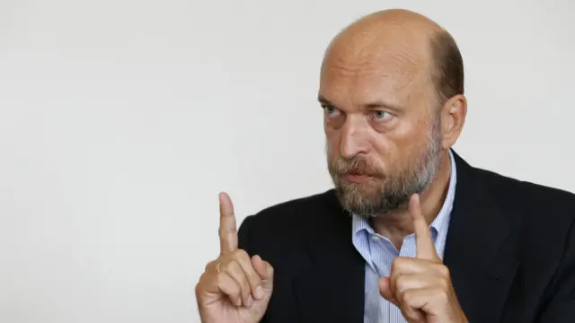 Пугачев с лета 2015 года живет во Франции. Его точное местонахождение неизвестно