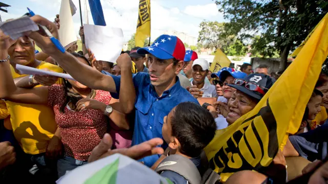 Capriles ha participado de numerosas protestas contra el gobierno de Maduro. 