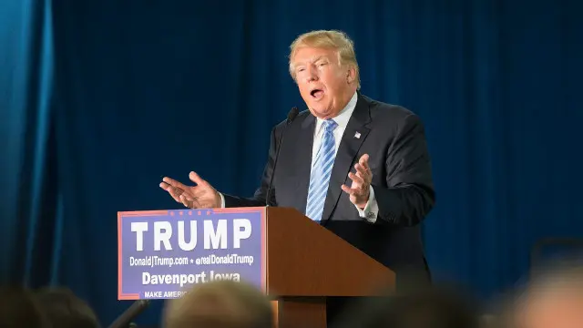 ڈونلڈ ٹرمپ نے مسلمانوں کے امریکہ میں داخلے پر پابندی کی تجویز دی تھی