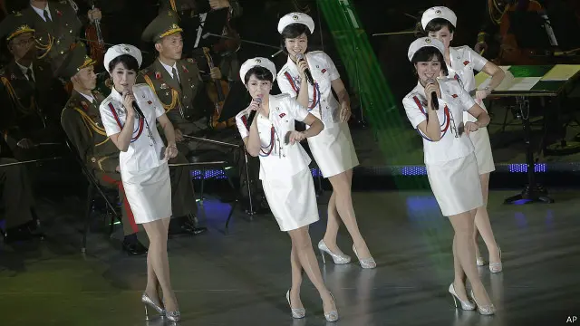  یہ بینڈ اپنے پرجوش اور مغربی انداز میں فن کا مظاہرہ کرنے کے لیے مشہور ہے