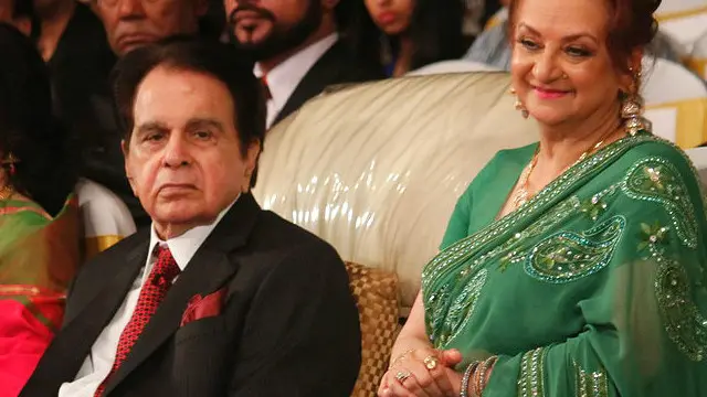 د دلیپ کومار مېرمن سایره بانو د نوموړي له مینه والو د دعا غوښتنه کړې