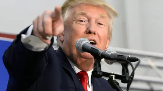 Muitos acreditam que a retórica incendiáriabbb ao vivo 2024 online ao vivopolíticos como Donald Trump acabe legitimando grupos racistas como a KKK