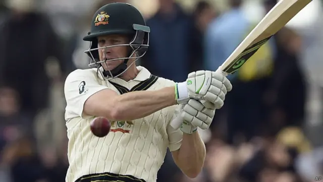 آسٹریلیا کی جانب سے ایڈم ووجز نے 33 چوکوں کی مدد سے 269 رنز بنائے اور آؤٹ نہیں ہوئے