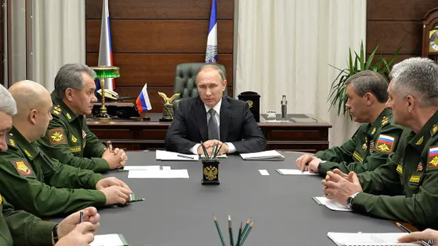 Владимир Путин на заседании коллегии минобороны