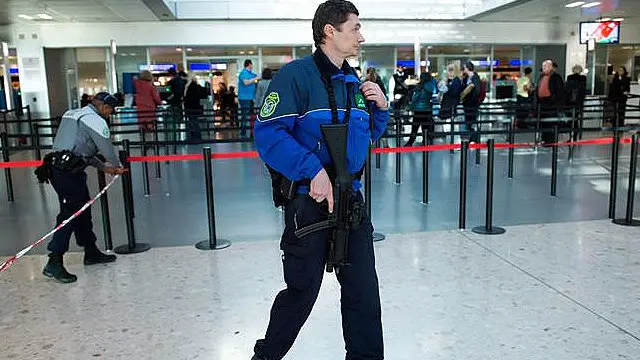 شددت الشرطة السويسرية الإجراءات الأمنية في الأماكن العامة