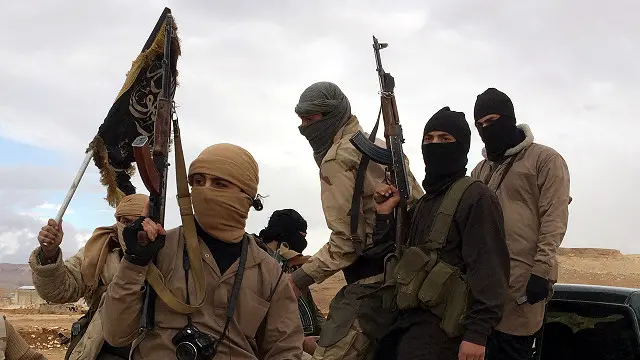 ''نصرت جبهه'' دغه کنفرانس ته، چې د شاوخوا ۱۰۰ وسله والو او سیاسي ډلو استازي ورغلي وو، نه وه وربلل شوې.