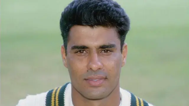 वक़ार यूनुस