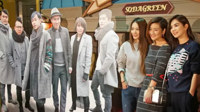 苏打绿在台湾演艺圈的好人缘，吸引许多明星前来观赏演唱会。图为高人气女子团体S.H.E 