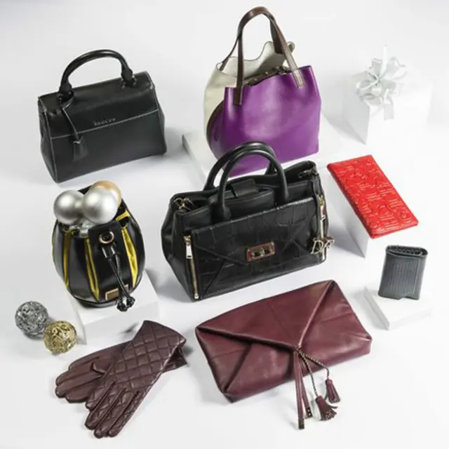 目前最热门的时尚圣诞礼物是品牌皮质小饰品