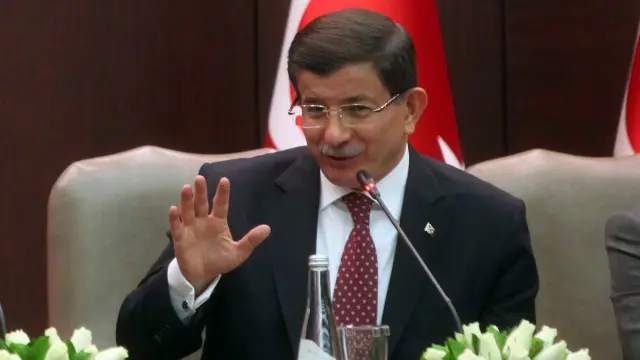 رئيس وزراء تركيا أحمد داوود أوغلو وصف تأسيس الاتحاد بأنه أفضل خطوة للرد على ربط الإسلام بالإرهاب