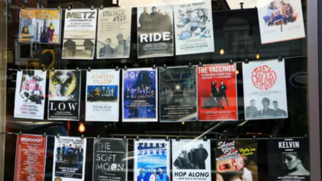 现场演出海报仅仅是格拉斯哥千变万化的音乐气氛的一个写照。（图片来源：Mike MacEacheran)