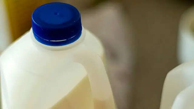 Susu full-fat ternyata tak berdampak lebih buruk daripada susu rendah lemak.