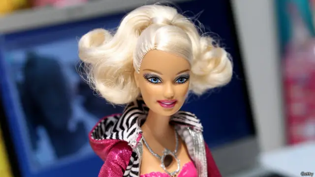 Juegos de barbie espia store
