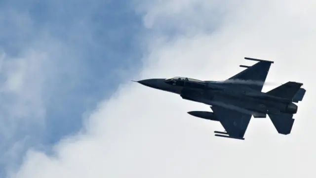 بھارت نے پاکستان کو ایف 16 جنگی طیارے فروخت کرنے کے امریکہ کے فیصلے پر شدید ناراضی کا اظہار کیا تھا