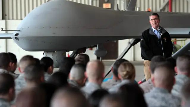 الولايات المتحدة أعلنت تعزيز حملتها على تنظيم الدولة الإسلامية بعد هجمات باريس