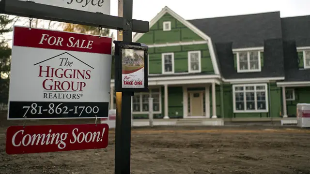 एक अमरीकी शहर में लगा घर का विज्ञापन.