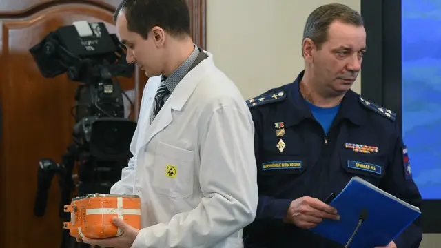 فُتح الصندوق الأسود أمام صحفيين ودبلوماسيين أجانب