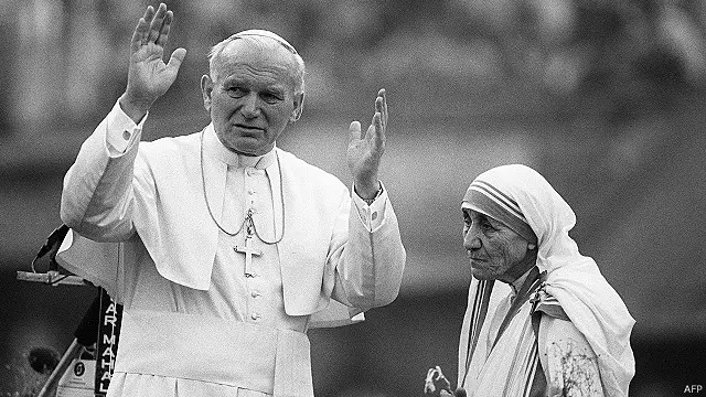 سنہ 2003 میں مدر ٹریسا کو روحانیت کا درجہ دیا گیا تھا جو سینٹ بننے کی جانب پہلا قدم ہے