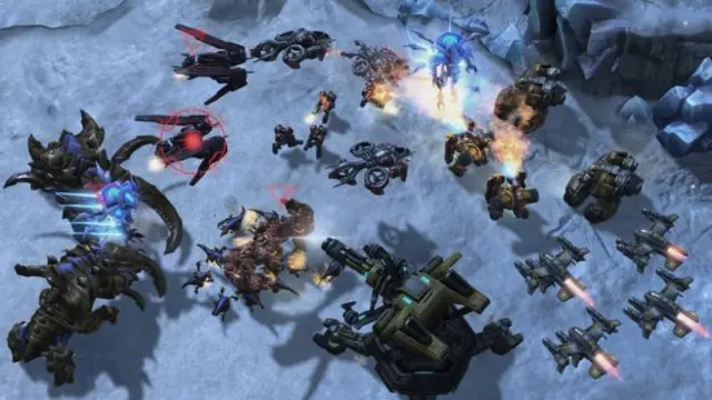 《星际争霸》是一款即时战略游戏