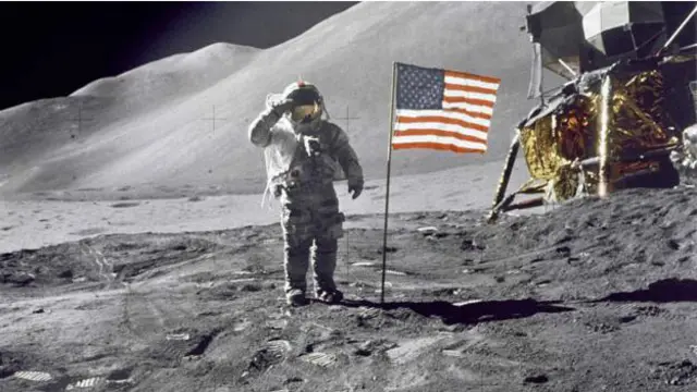 Icónica imagen del hombre en la Luna