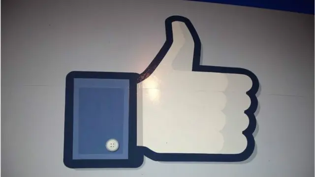 在脸书上为批评王室言论点赞辉惹麻烦