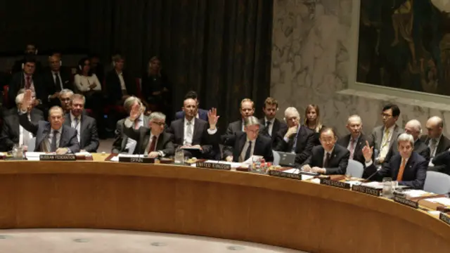 د ملګرو ملتونو امنیت شورا له لوري حل لارې نقشه په ټوله سوریه کې د اوربند غوښتنه کوي.