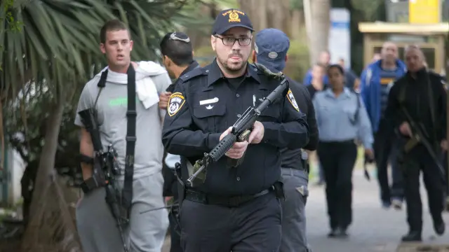 عمليات الطعن تتواصل وسط تصاعد التوتر بين الفلسطينيين والإسرائيليين