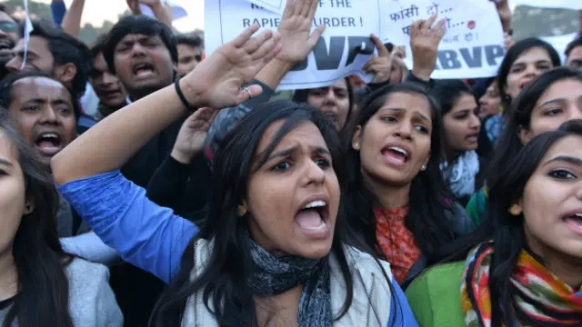 نئی دلی میں مجرم کی رہائی کے خلاف مظاہرے کیے گئے