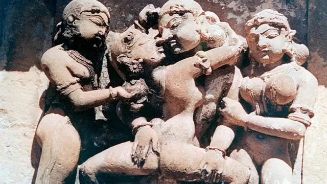 Інтимні сцени