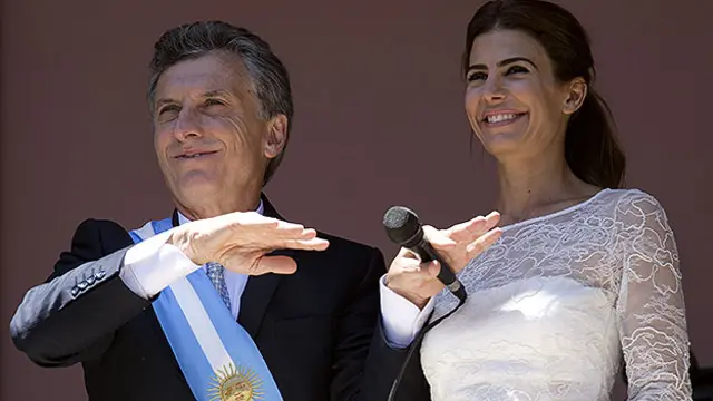 Macri bailando